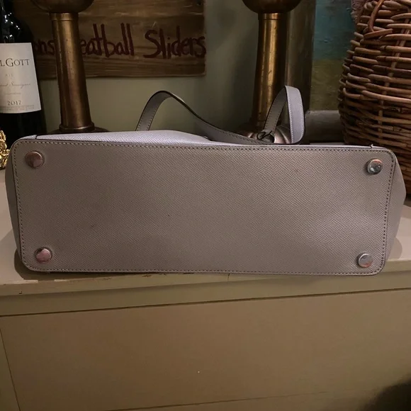 Michael Kors Tote Bag - Sale Price includes free shipping! - Picture 11 of 15